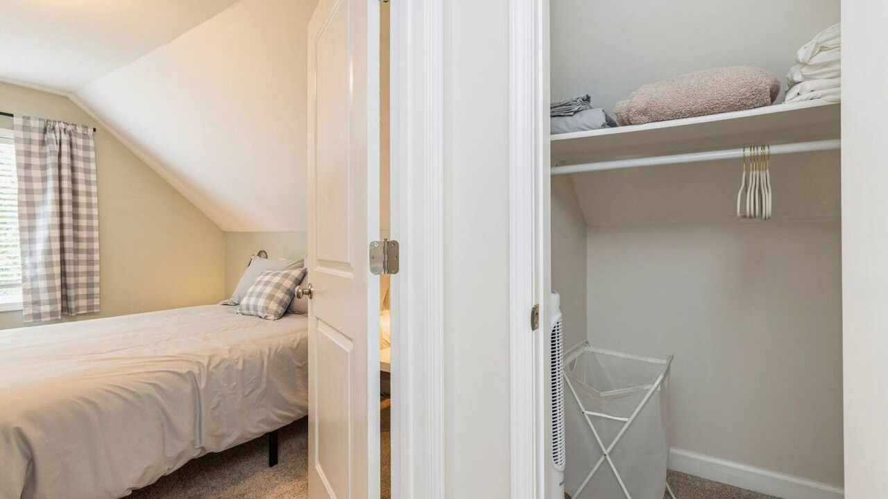 Photo of Bedroom in Des Moines