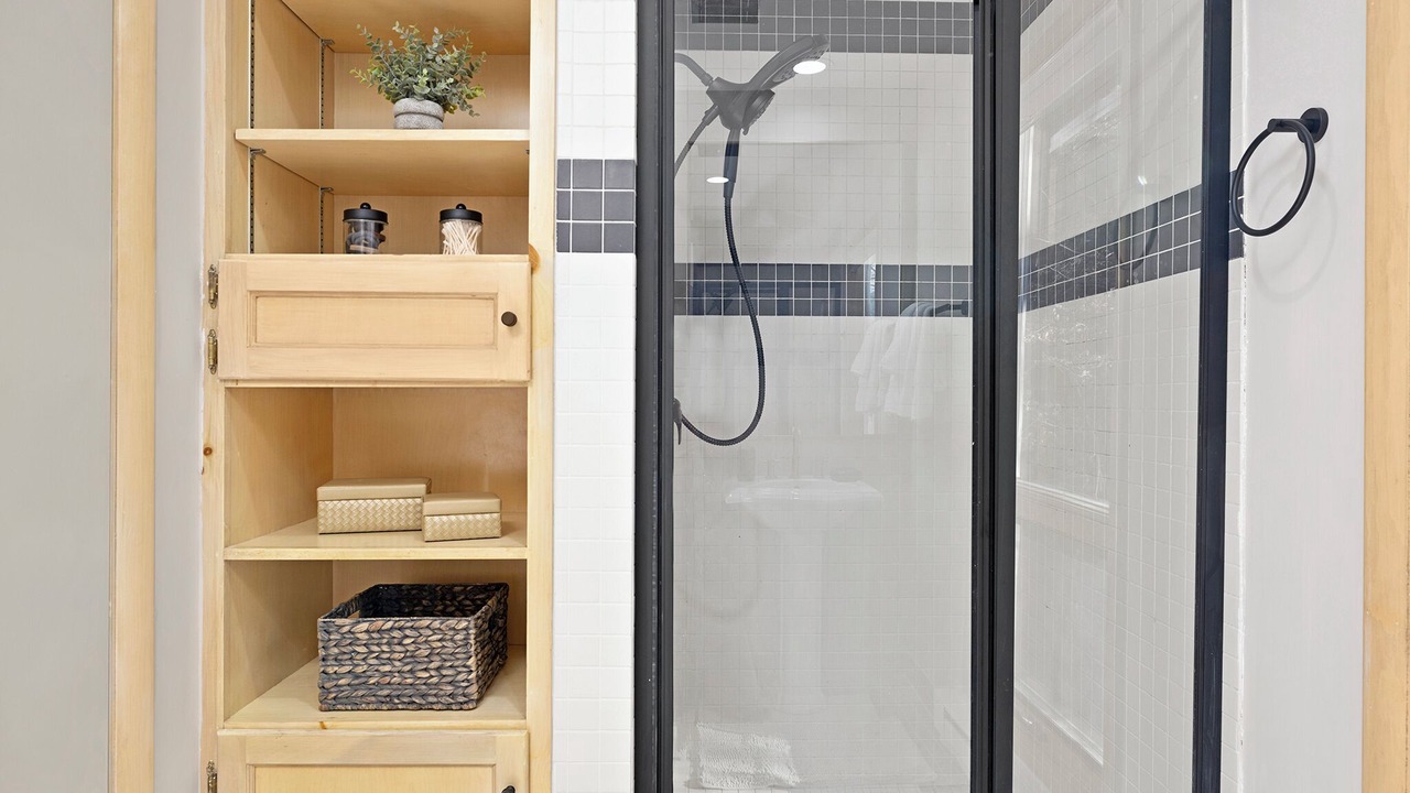 Photo of Bathroom in Seven Devils