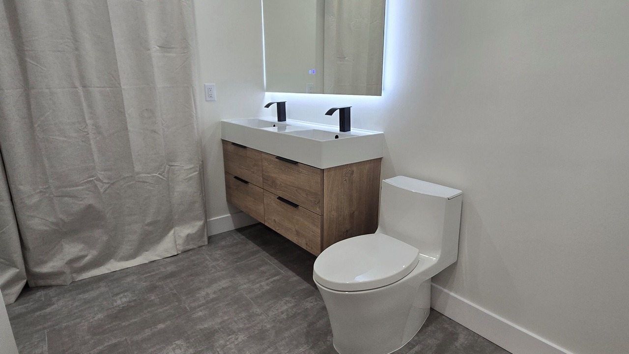 Photo of Bathroom in Ortley Beach
