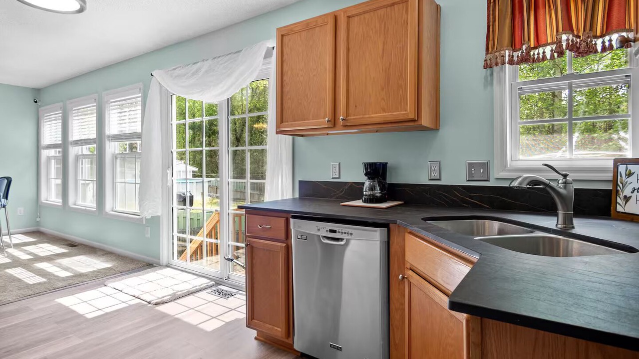 Photo of Kitchen in McCutcheon Field