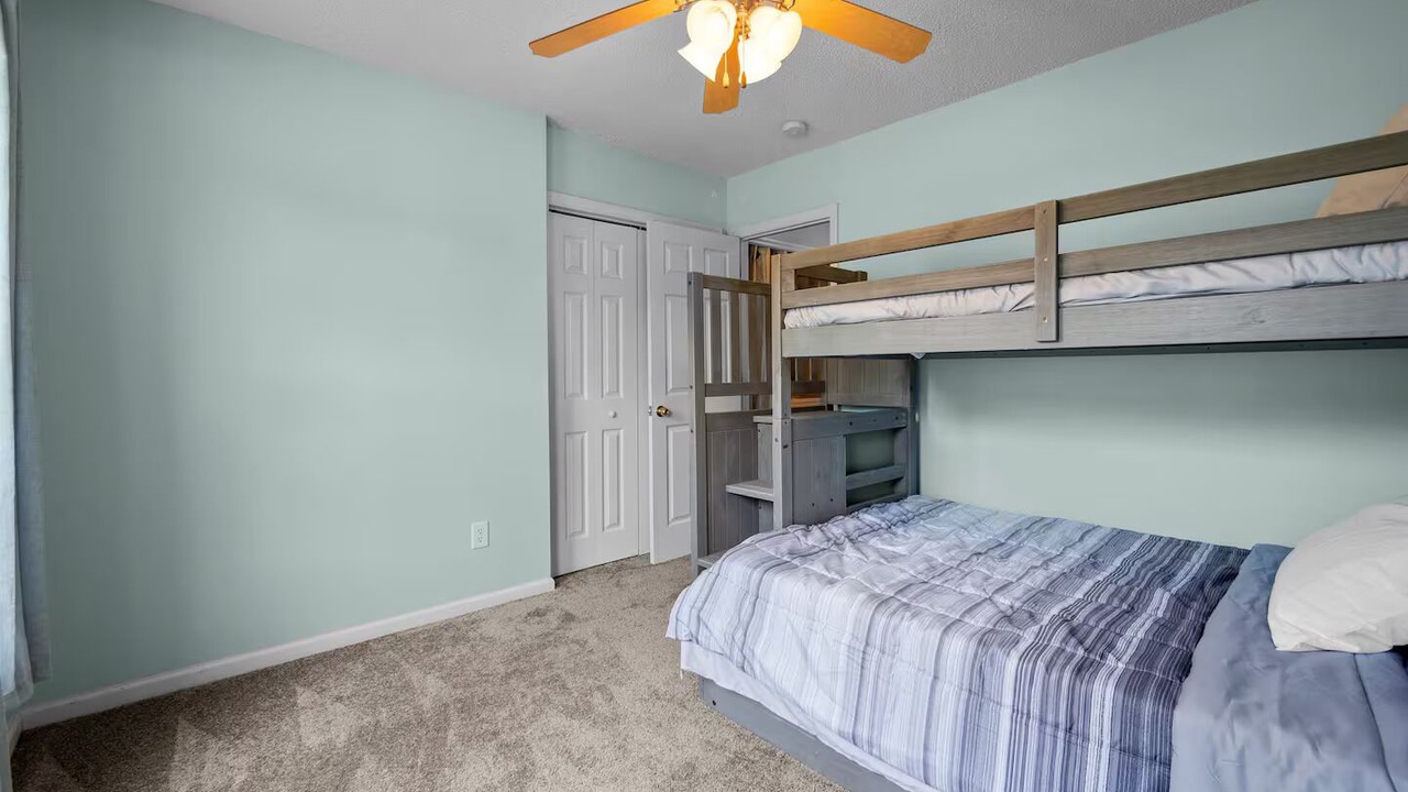 Photo of Bedroom in McCutcheon Field