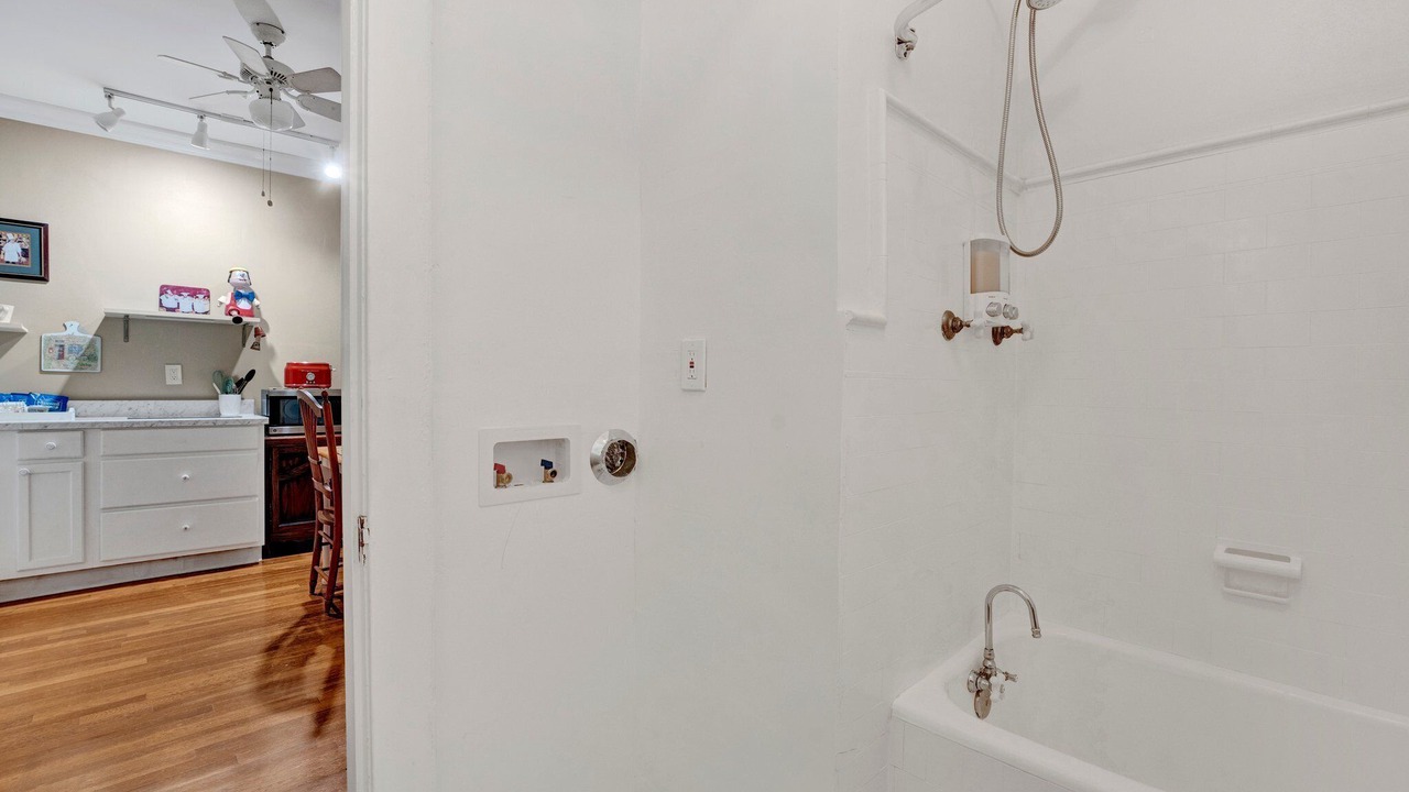 Photo of Bathroom in Central Gardens