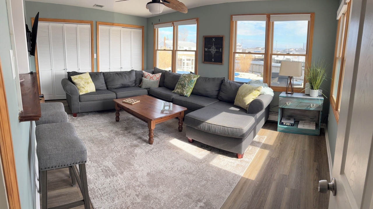 Photo of Livingroom in Beach Haven West