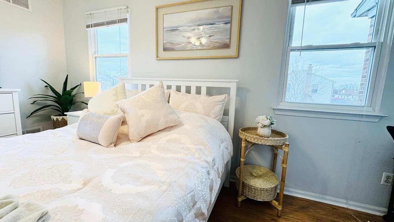 Photo of Bedroom in Newark