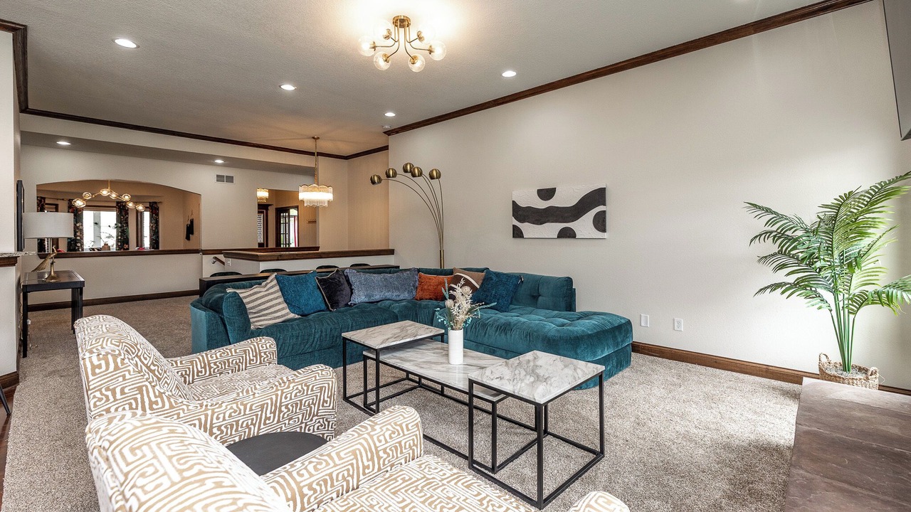 Photo of Livingroom in West Des Moines