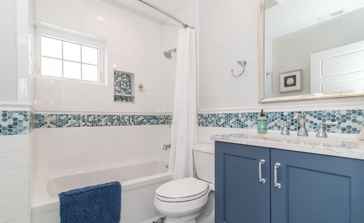 Photo of Bathroom in Margate City