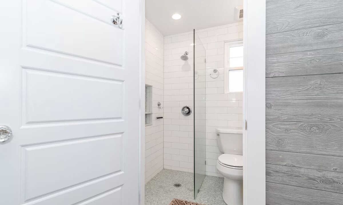Photo of Bathroom in Margate City