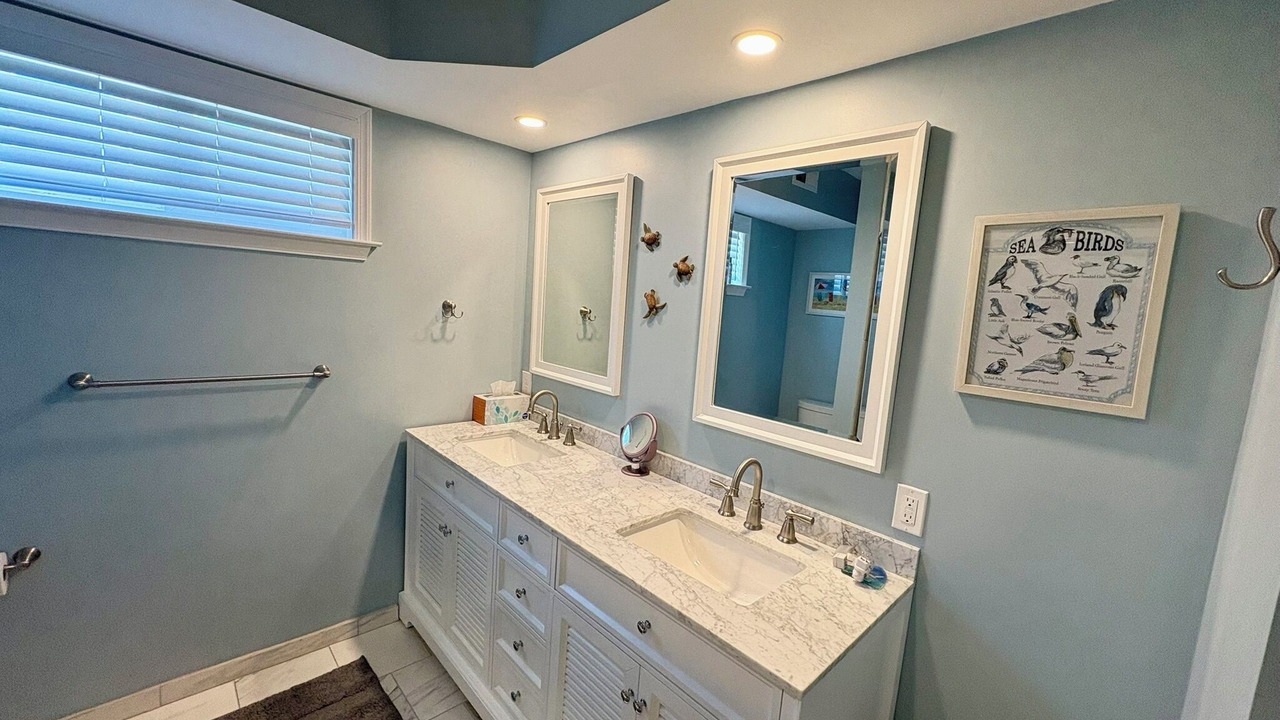 Photo of Bathroom in Townsend's Inlet
