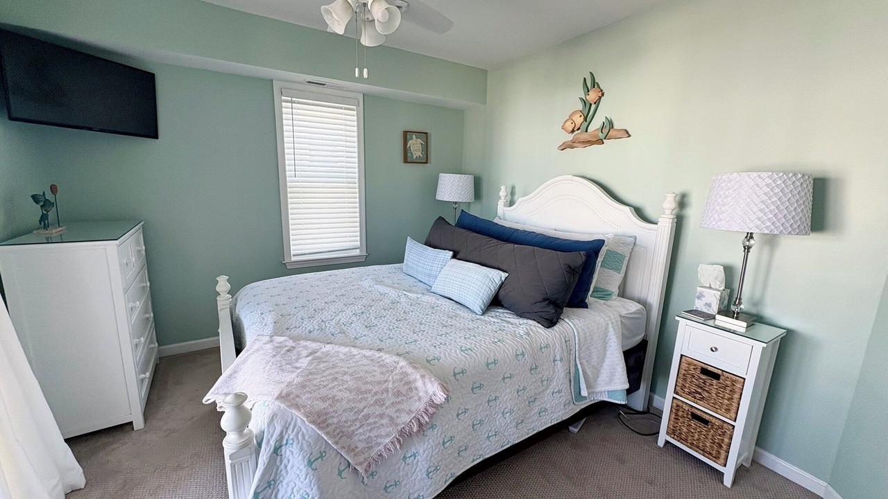 Photo of Bedroom in Townsend's Inlet