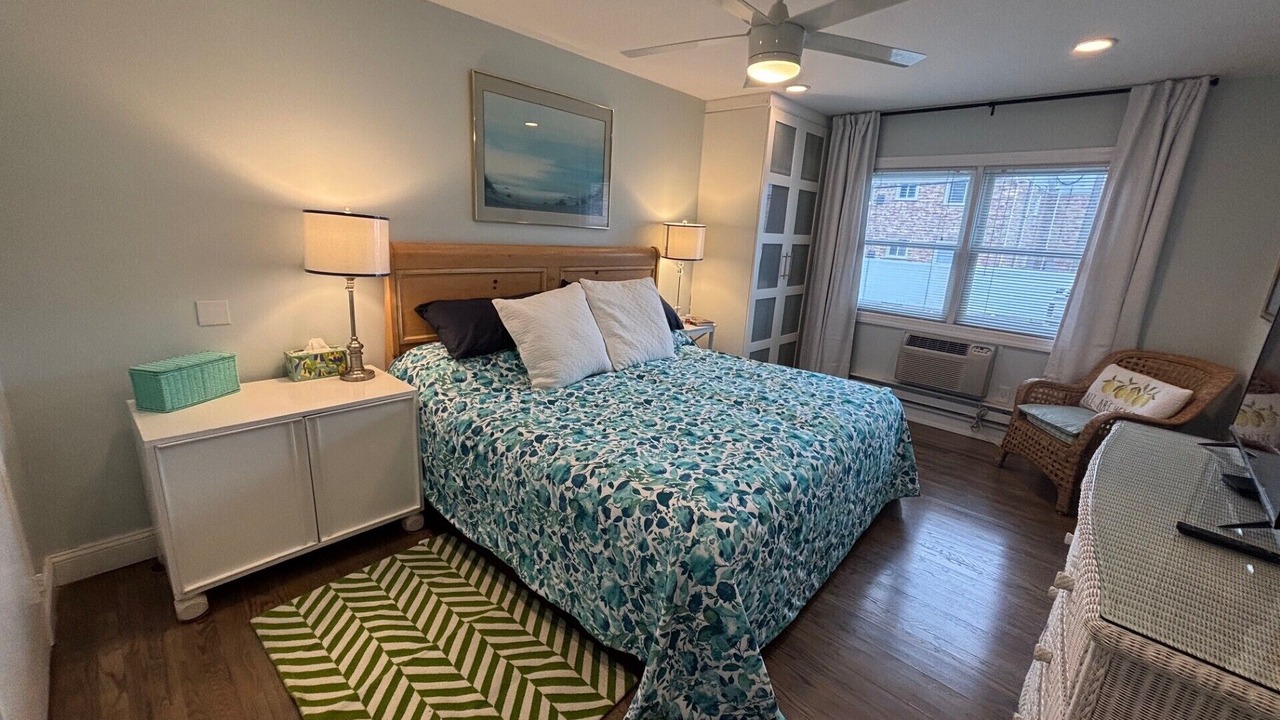 Photo of Bedroom in Belmar