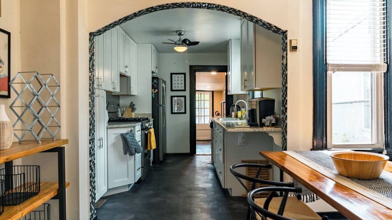 Photo of Livingroom in Downtown Baltimore