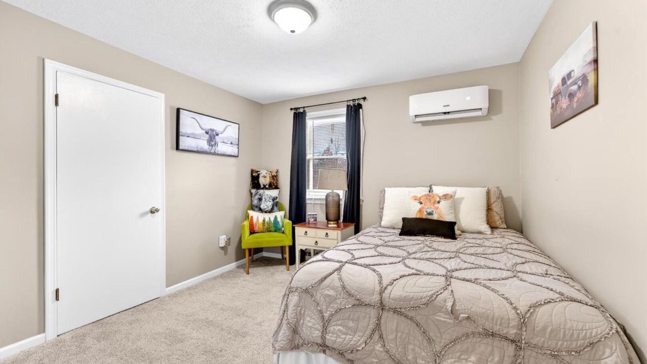 Photo of Bedroom in Stanardsville