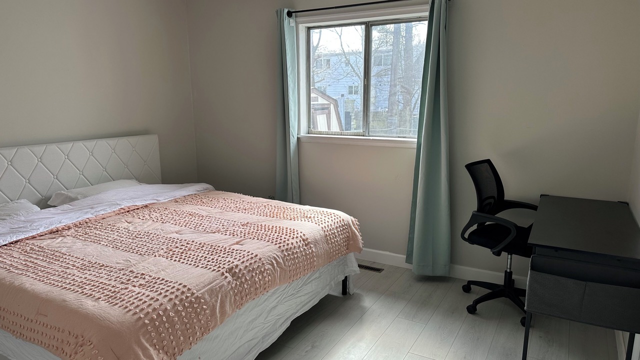 Photo of Bedroom in Rolling Road Farms