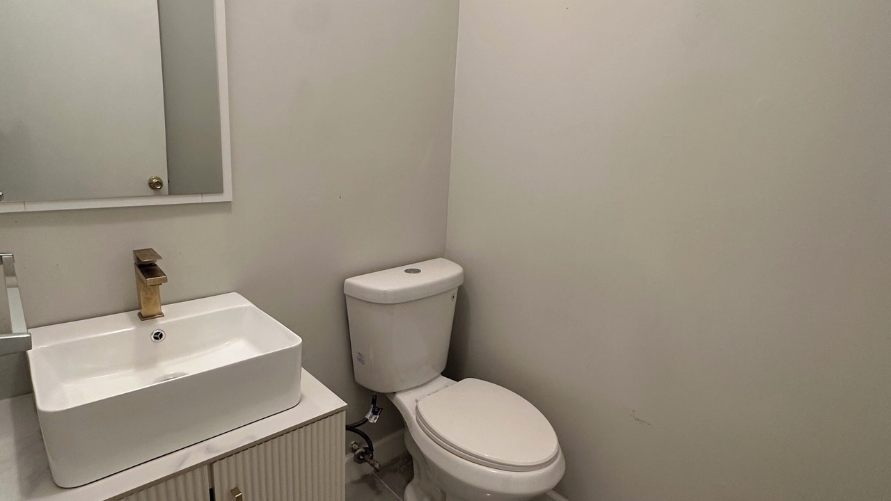Photo of Bathroom in Rolling Road Farms