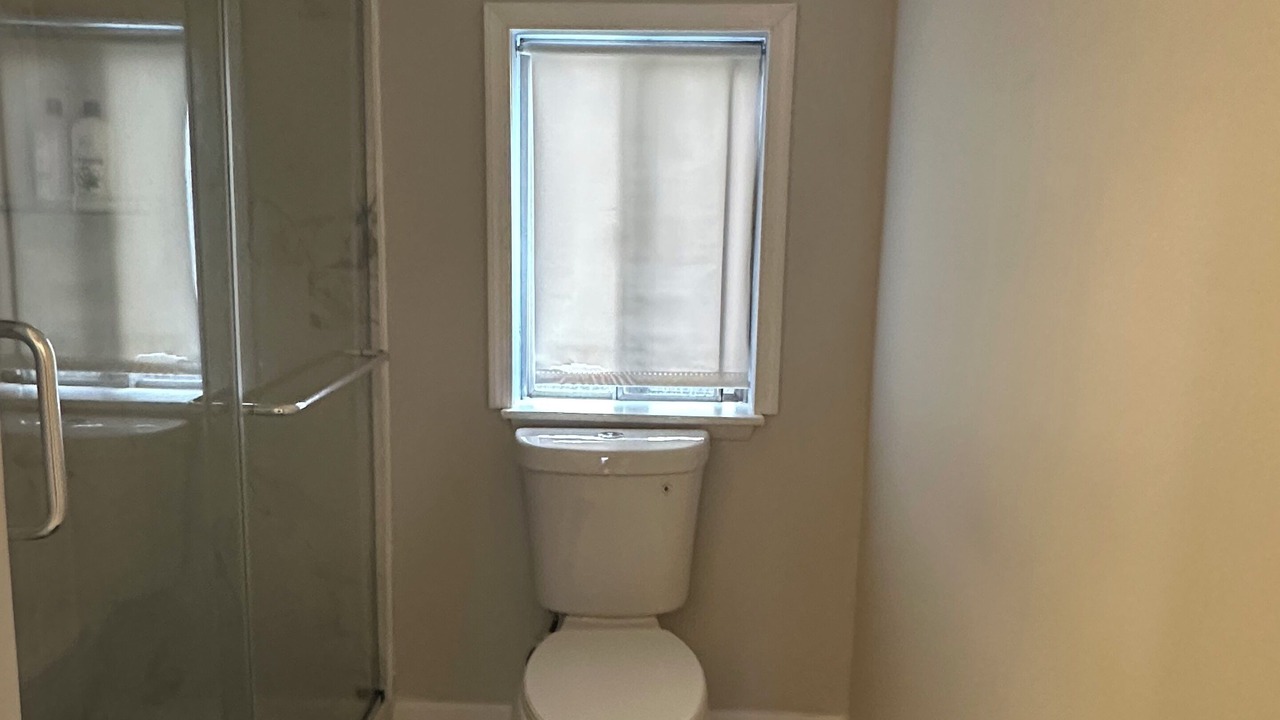 Photo of Bathroom in Rolling Road Farms