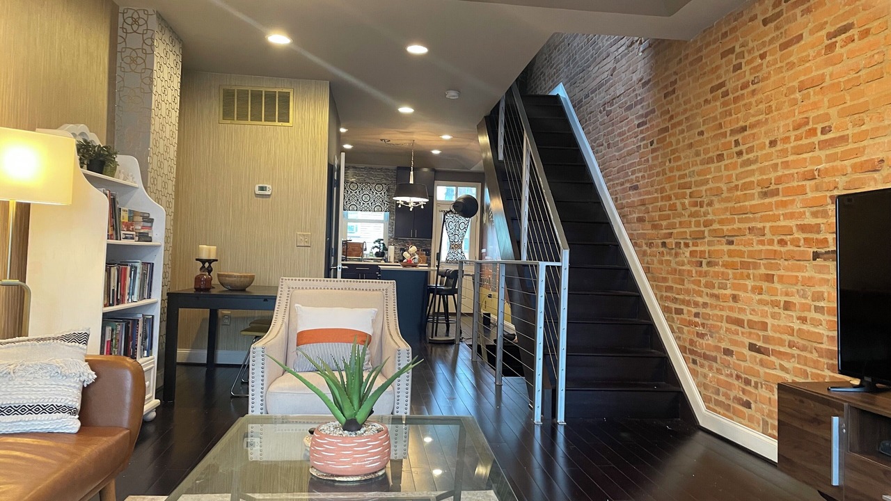 Photo of Livingroom in Downtown Baltimore