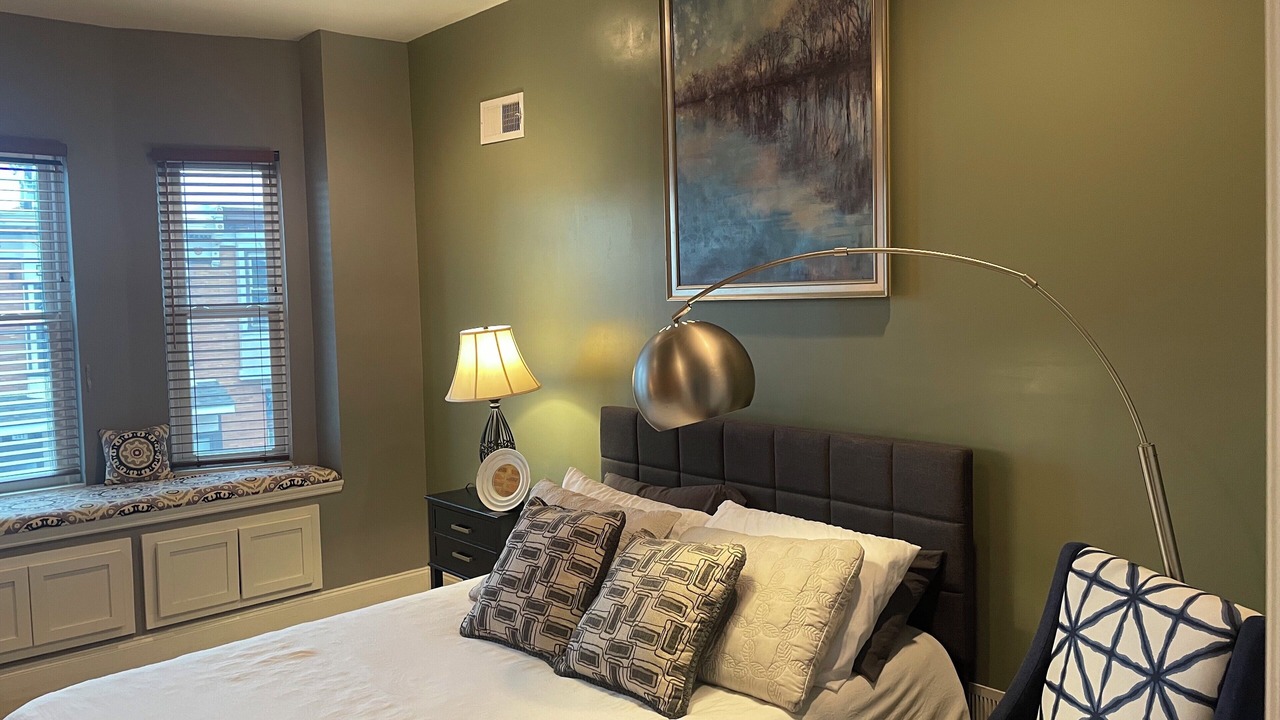 Photo of Bedroom in Downtown Baltimore