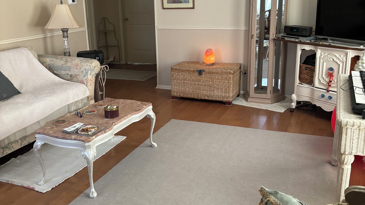 Photo of Livingroom in Somers Point
