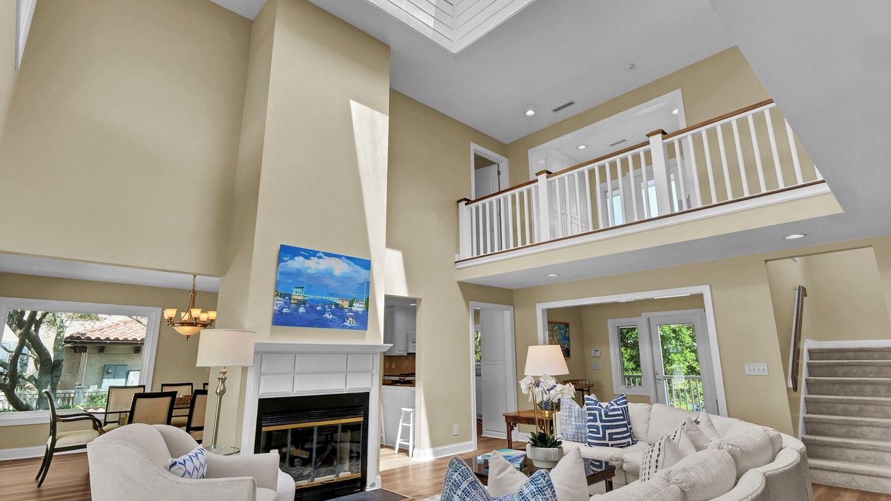 Photo of Livingroom in Shell Island
