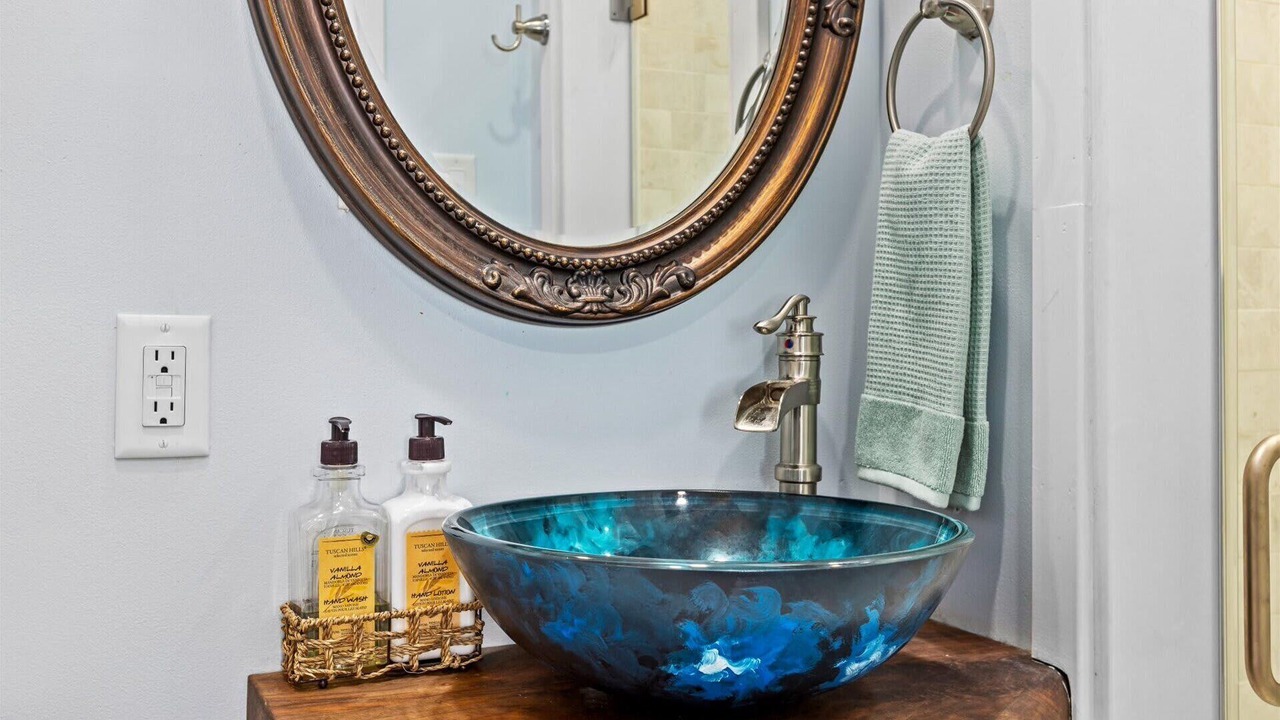 Photo of Bathroom in Gardens