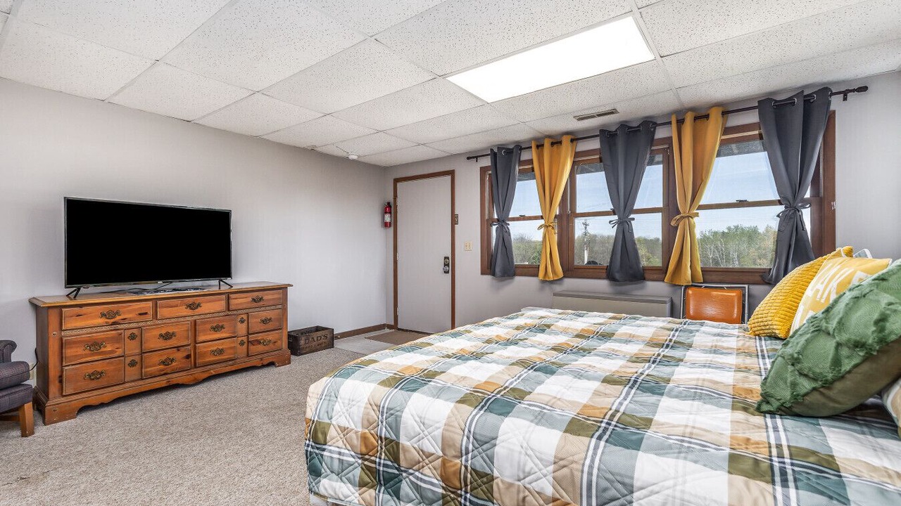 Photo of Bedroom in Apple River