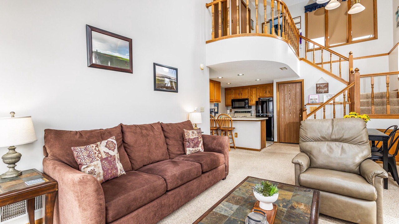 Photo of Livingroom in The Galena Territory