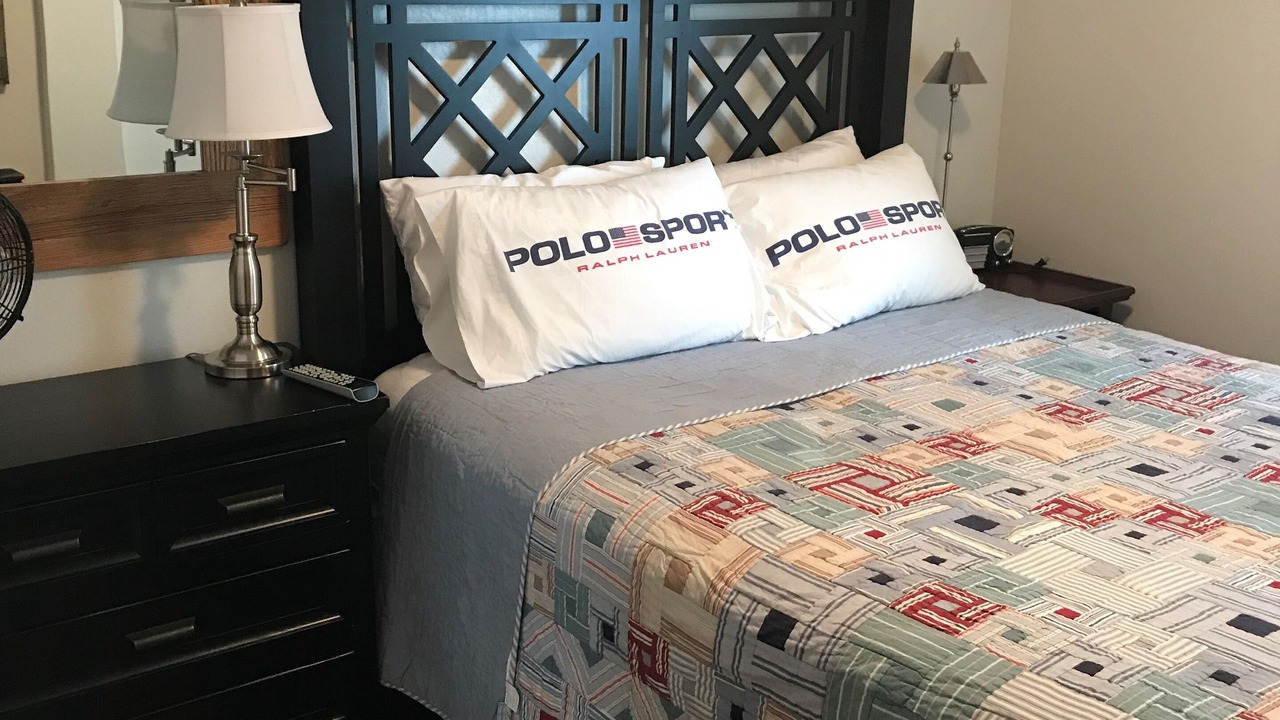 Photo of Bedroom in Clear Lake
