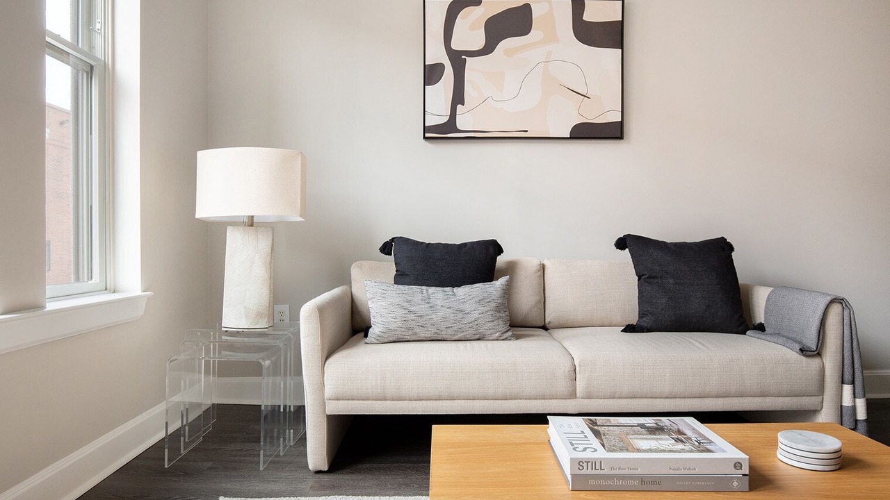 Photo of Livingroom in Bethesda