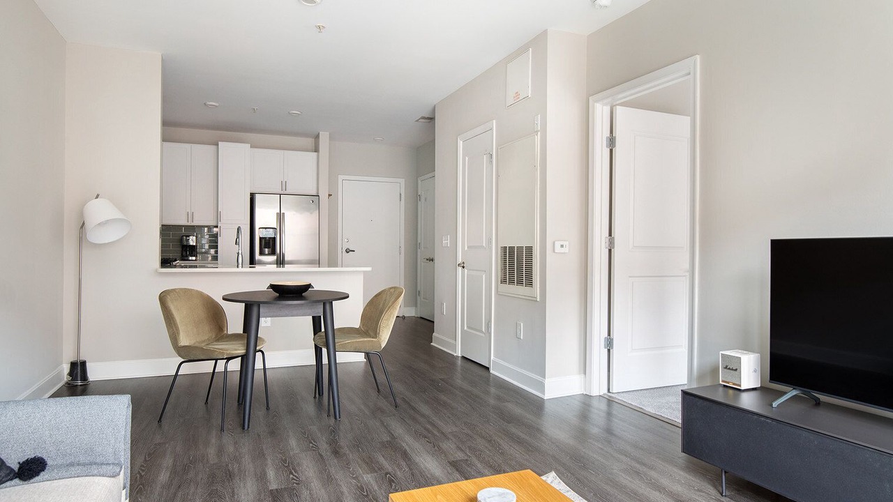 Photo of Livingroom in Bethesda