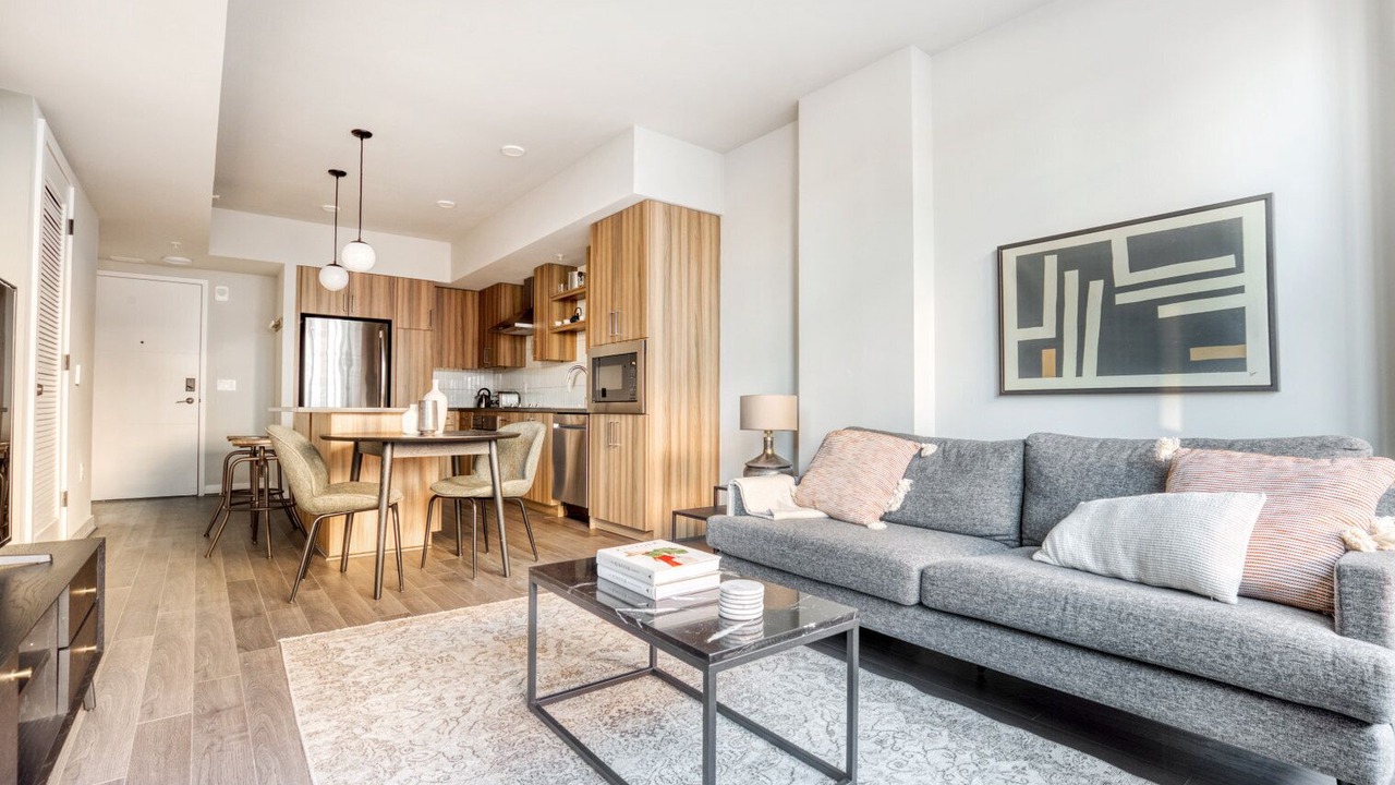 Photo of Livingroom in Clarendon