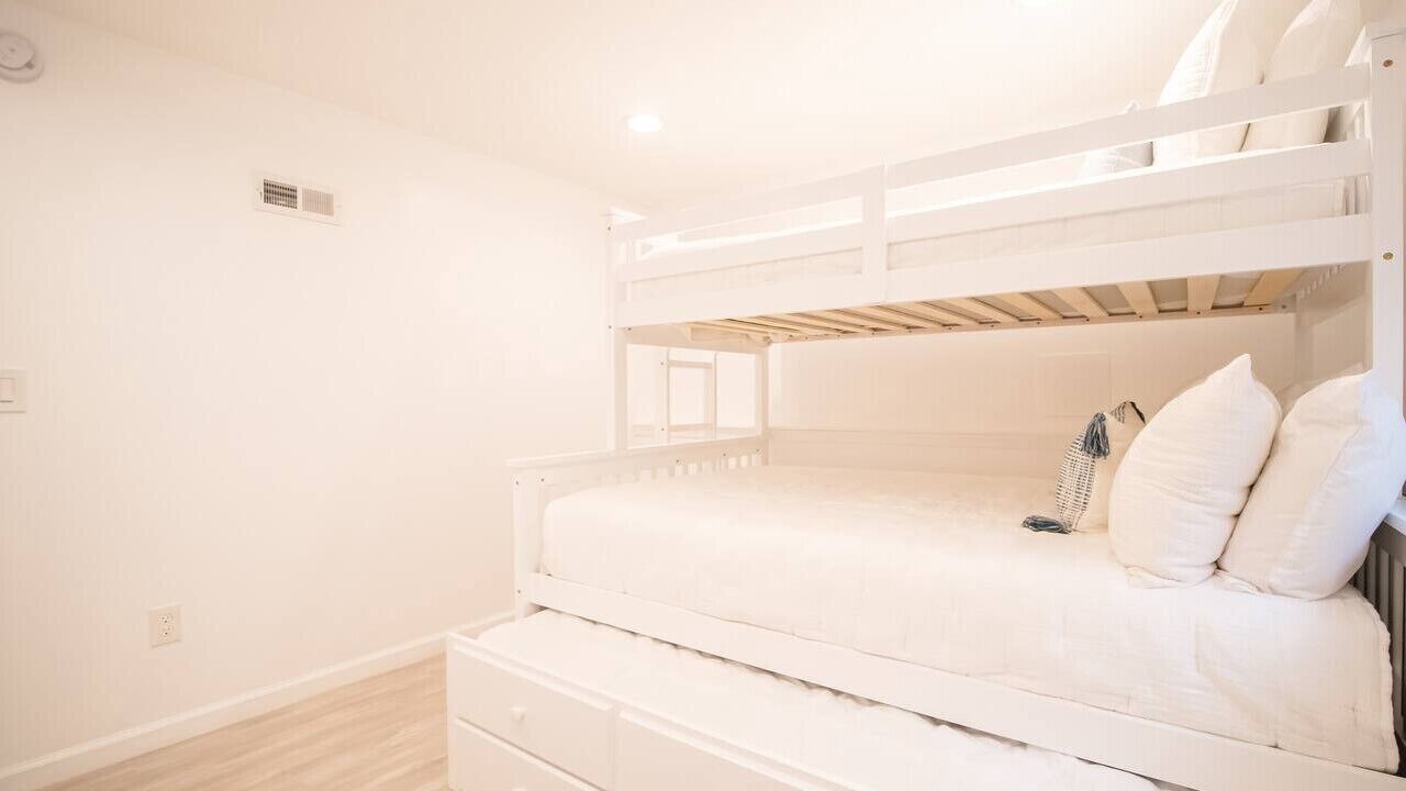 Photo of Bedroom in Ventnor City
