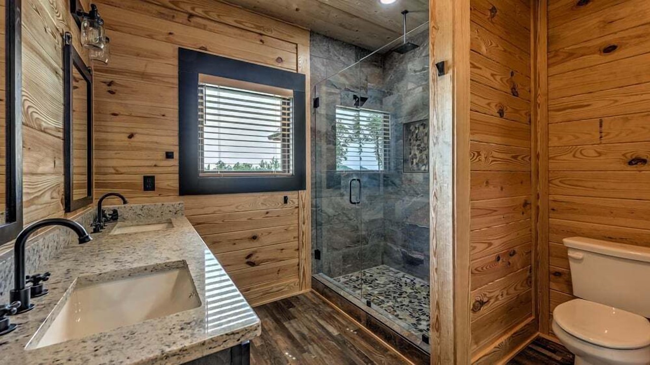 Photo of Bathroom in Talking Rock