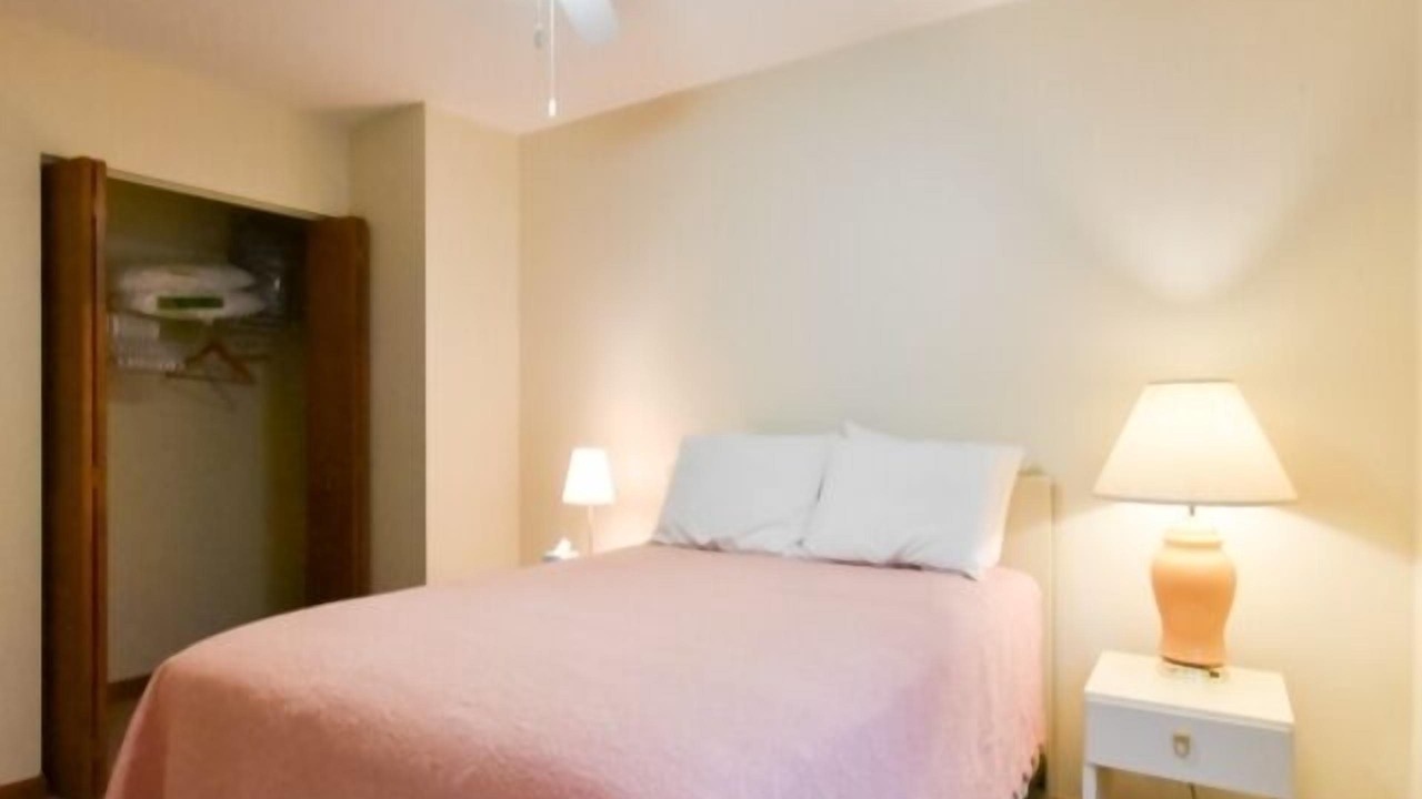 Photo of Bedroom in Caine Woods