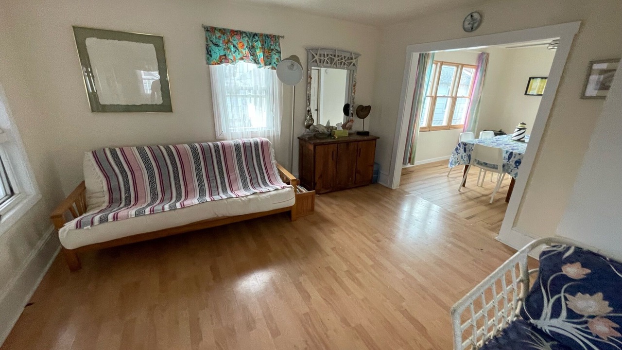 Photo of Livingroom in Ship Bottom