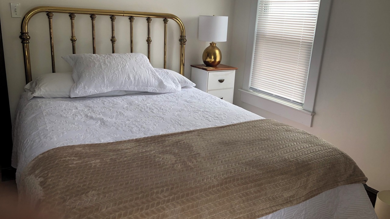 Photo of Bedroom in Neptune City