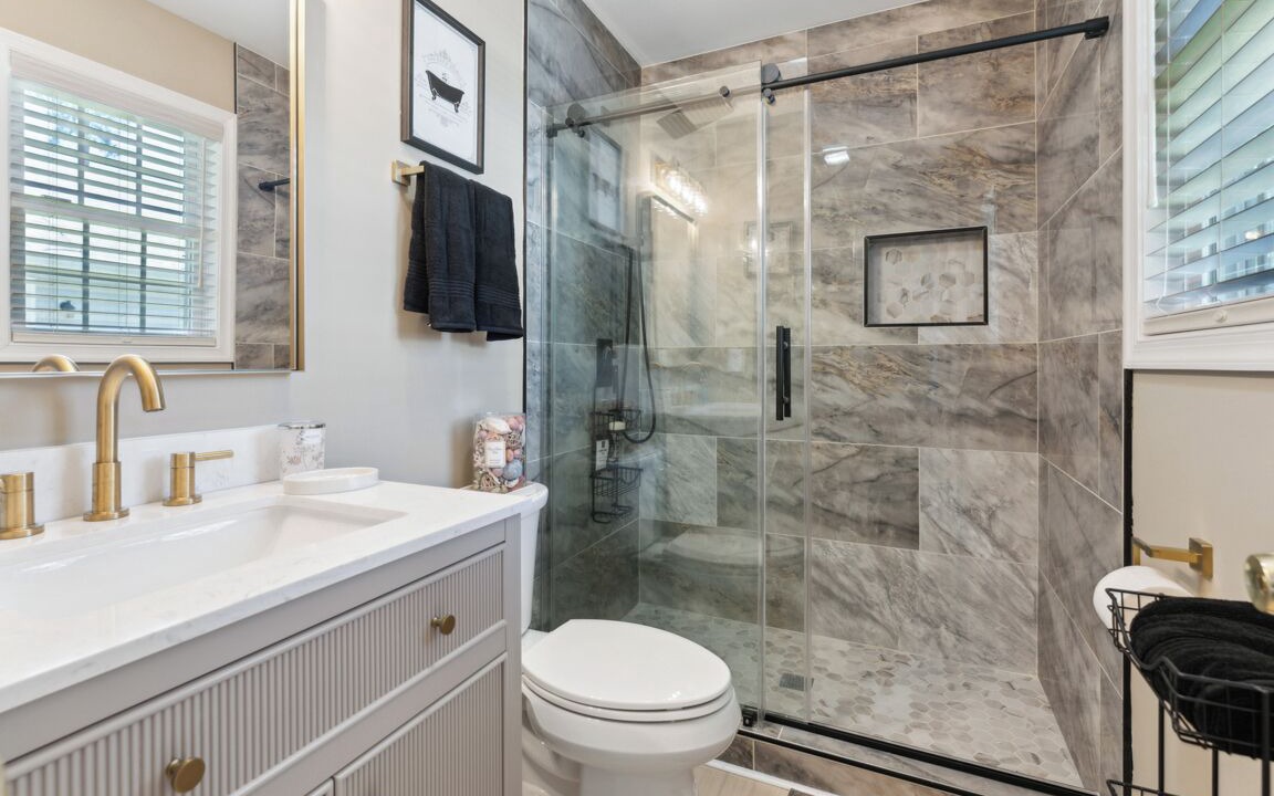 Photo of Bathroom in Colonial Beach