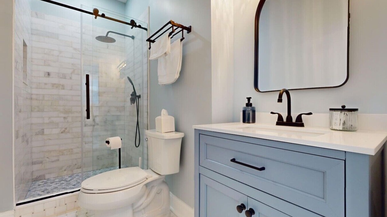 Photo of Bathroom in St. Leonard's Tract