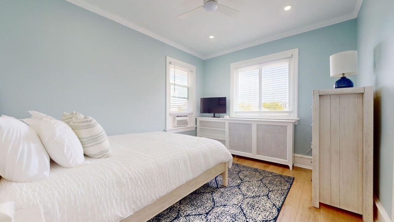 Photo of Bedroom in St. Leonard's Tract
