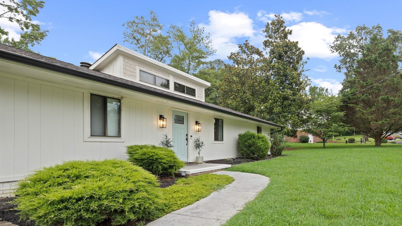 Photo of Outdoor in Graysville