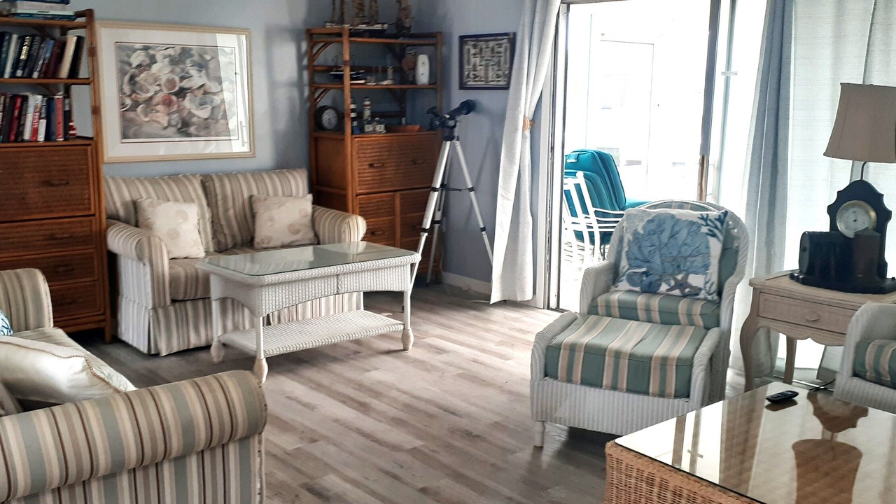 Photo of Livingroom in Loveladies