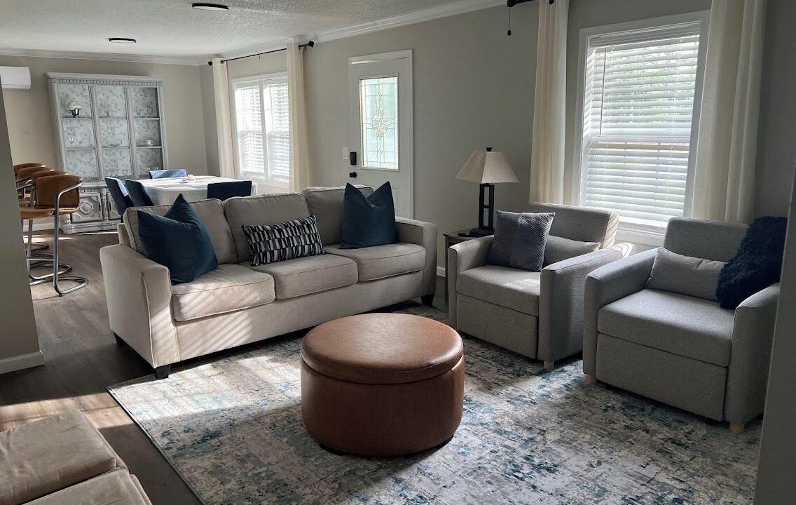 Photo of Livingroom in New Zion