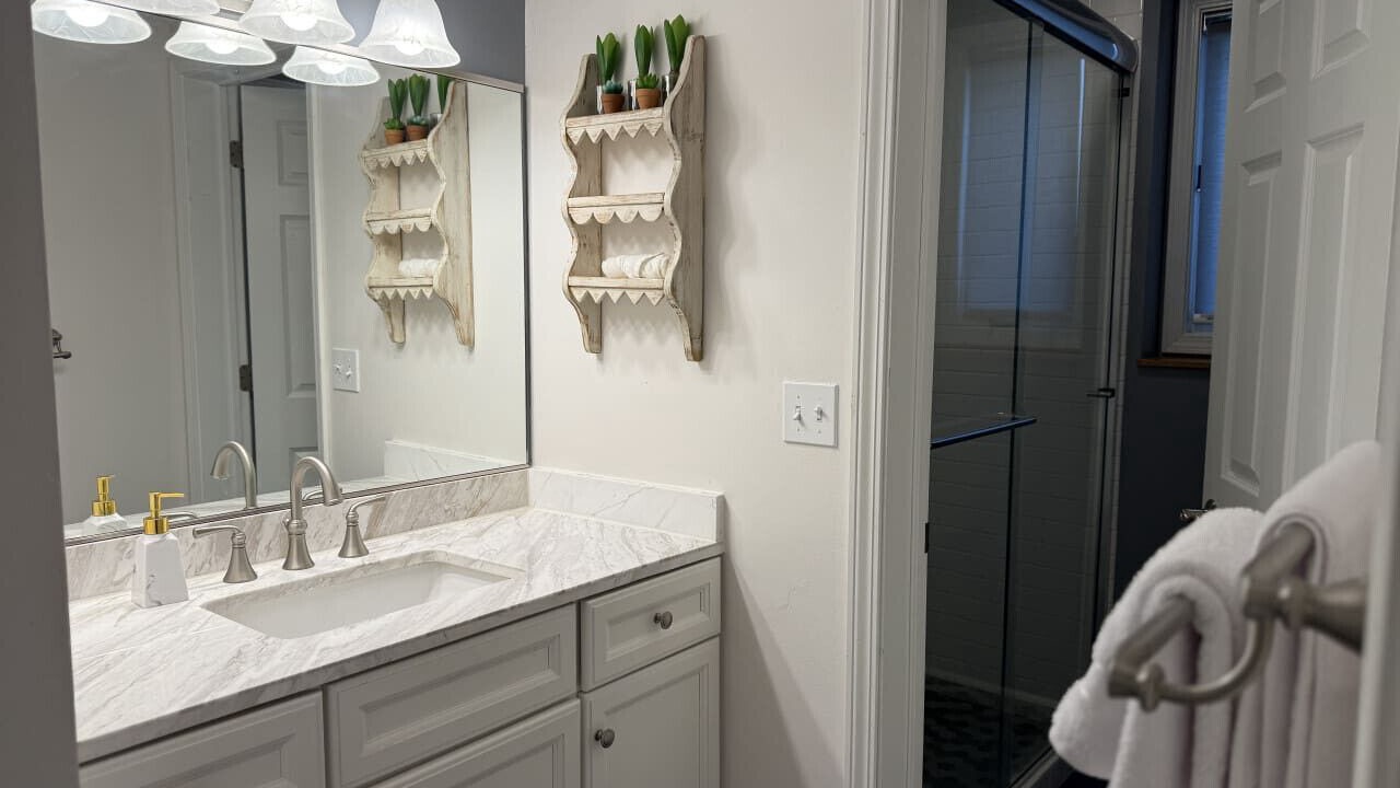 Photo of Bathroom in The Galena Territory