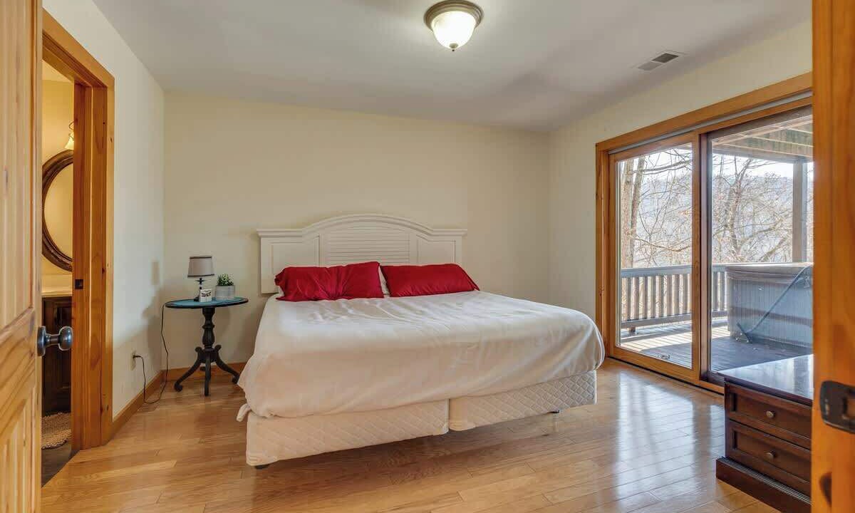 Photo of Bedroom in Butler