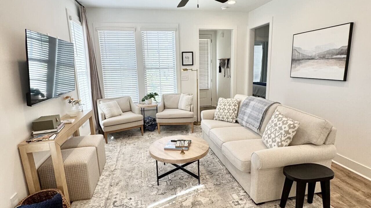 Photo of Livingroom in Auburn
