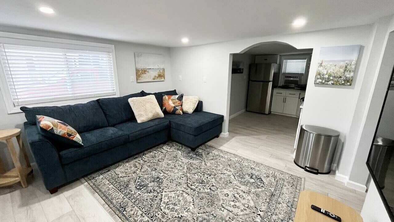 Photo of Livingroom in St. Leonard's Tract