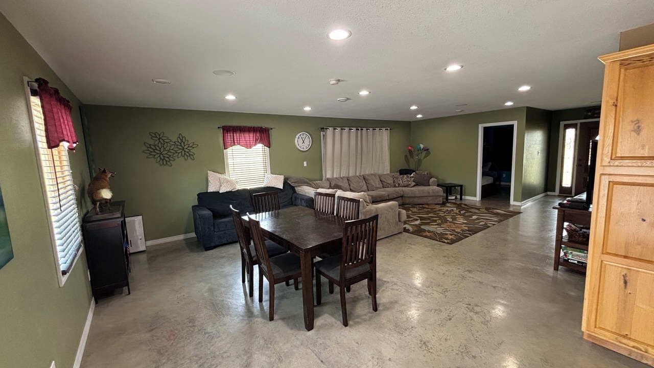 Photo of Livingroom in Mystic