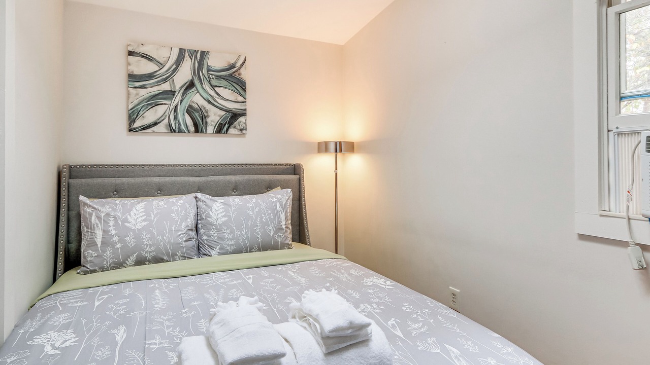 Photo of Bedroom in Takoma Park