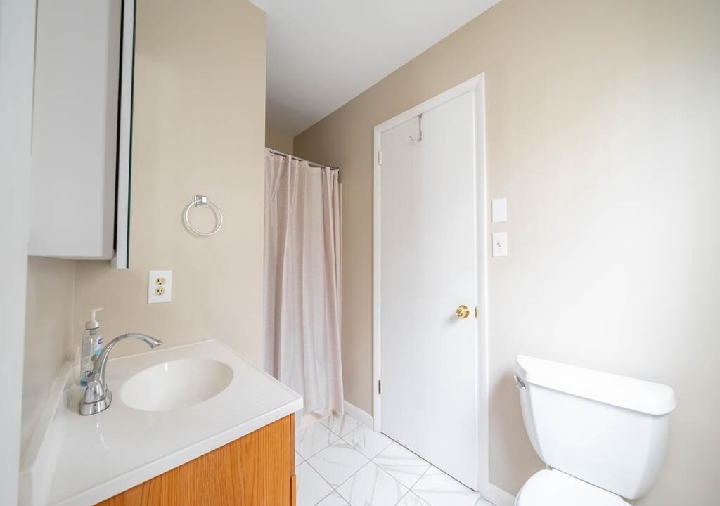 Photo of Bathroom in Townsend's Inlet