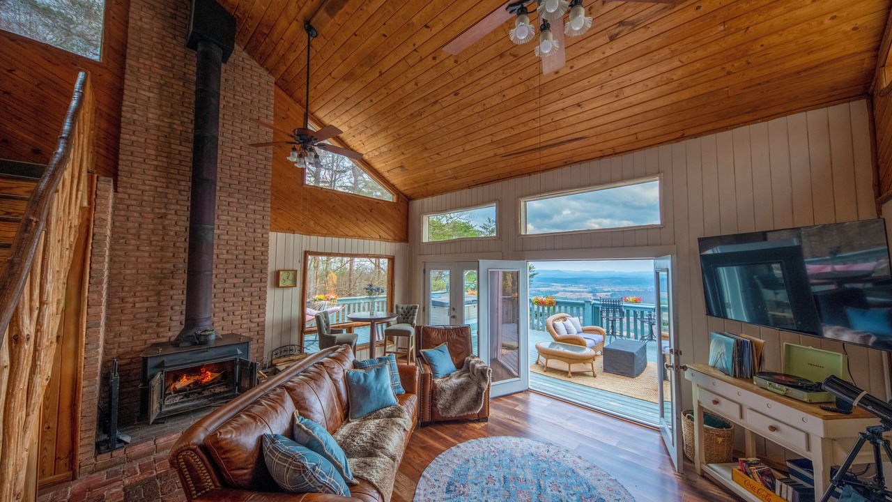 Photo of Livingroom in Menlo