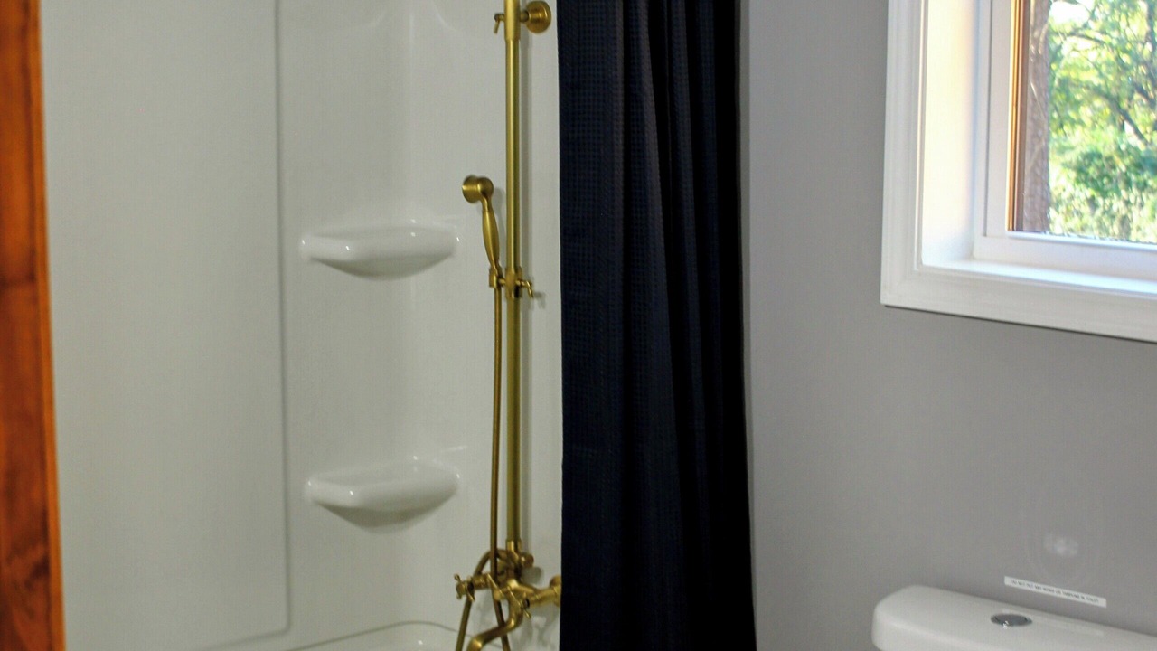 Photo of Bathroom in Mount Berry